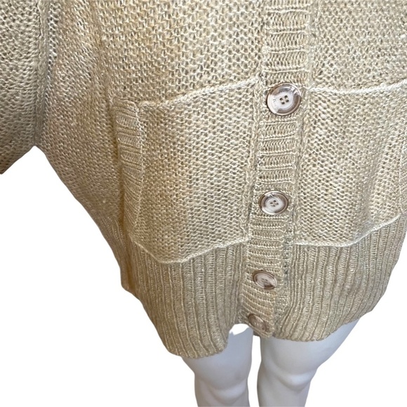 HOODED Cardigan Sweater 🤍 - Picture 3 of 7